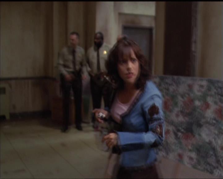 Charmed-Online-dot-net_5x05WitchesInTights1341.jpg