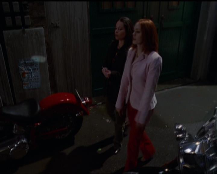 Charmed-Online-dot-net_5x05WitchesInTights1377.jpg