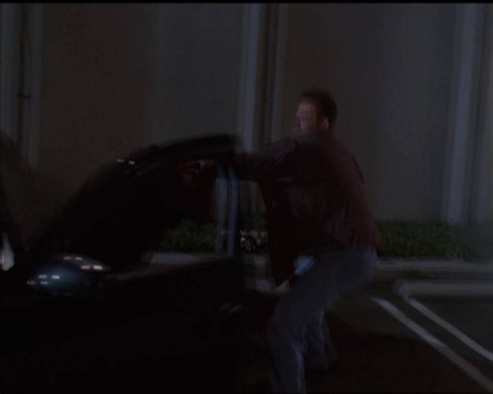 Charmed-Online-dot-net_5x05WitchesInTights1403.jpg