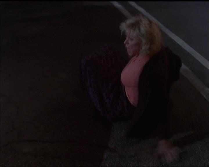 Charmed-Online-dot-net_5x05WitchesInTights1411.jpg
