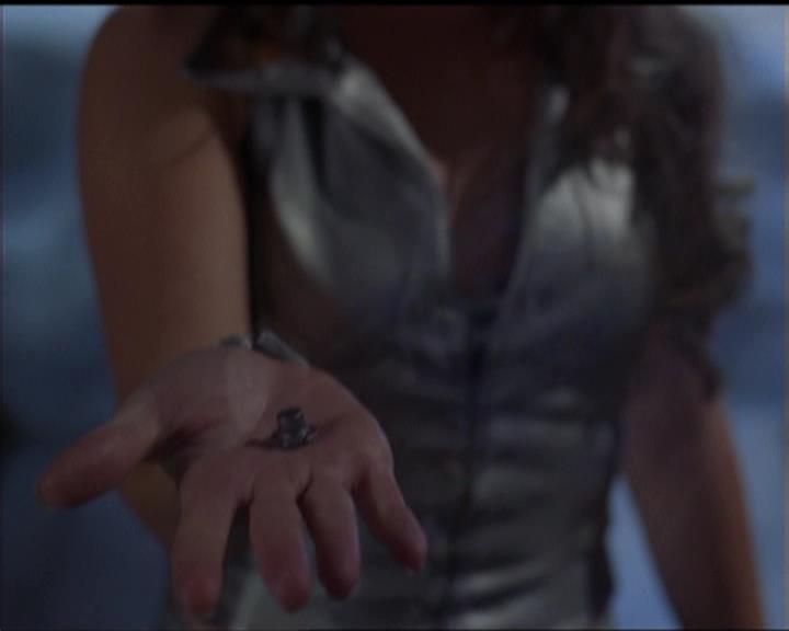 Charmed-Online-dot-net_5x05WitchesInTights1417.jpg