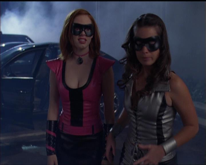 Charmed-Online-dot-net_5x05WitchesInTights1437.jpg Charmed-Online-dot-net_5x05WitchesInTights1437.jpg