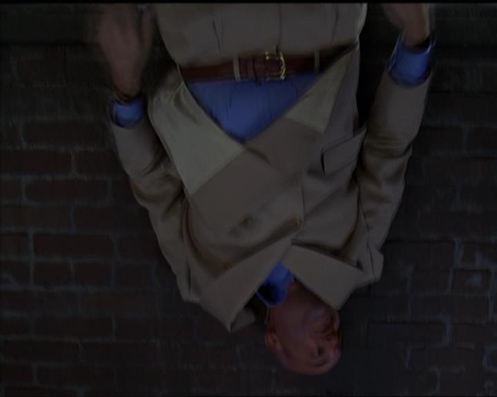 Charmed-Online-dot-net_5x05WitchesInTights1446.jpg