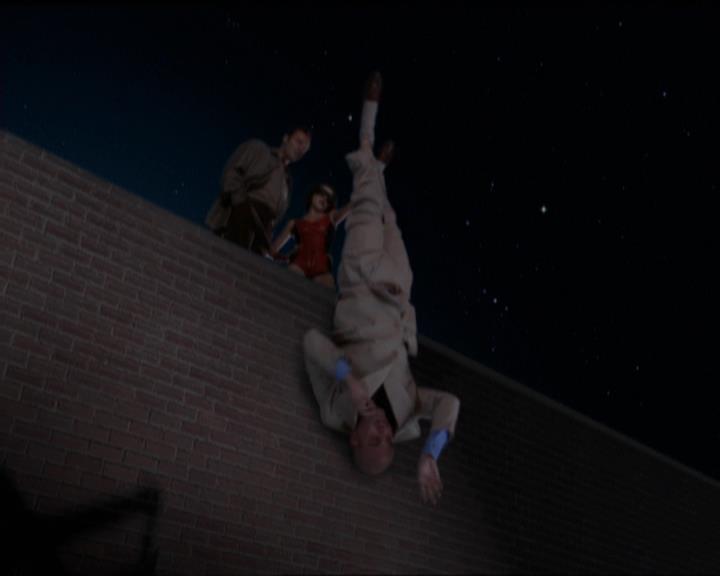 Charmed-Online-dot-net_5x05WitchesInTights1469.jpg