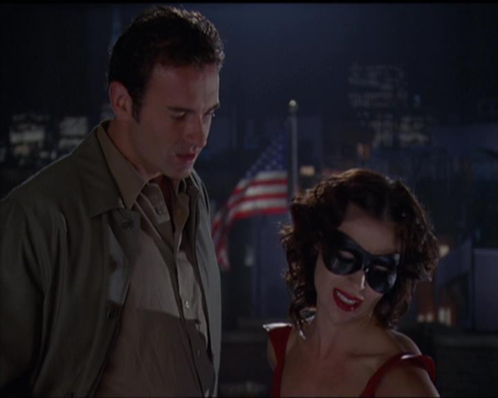 Charmed-Online-dot-net_5x05WitchesInTights1476.jpg