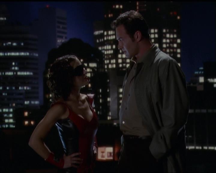 Charmed-Online-dot-net_5x05WitchesInTights1516.jpg