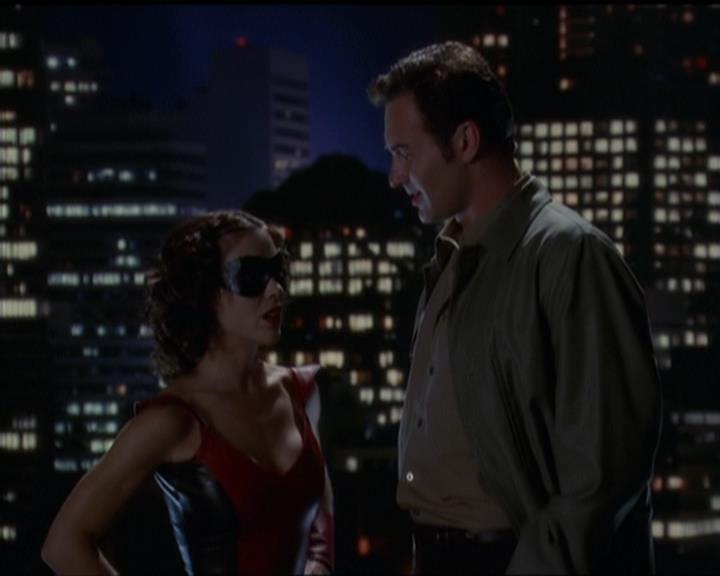 Charmed-Online-dot-net_5x05WitchesInTights1519.jpg