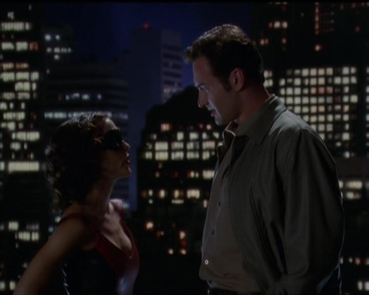 Charmed-Online-dot-net_5x05WitchesInTights1521.jpg