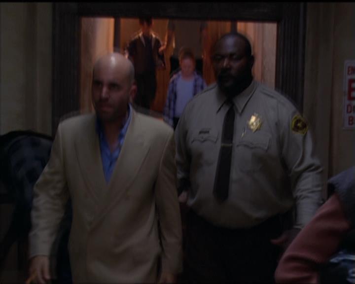 Charmed-Online-dot-net_5x05WitchesInTights1530.jpg