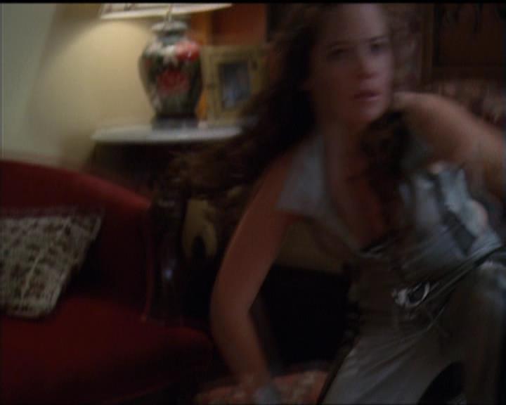 Charmed-Online-dot-net_5x05WitchesInTights1596.jpg