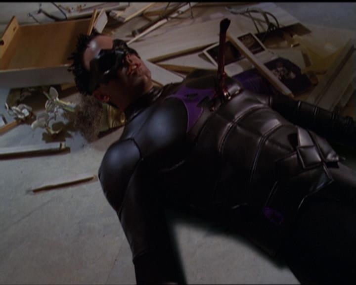 Charmed-Online-dot-net_5x05WitchesInTights1623.jpg