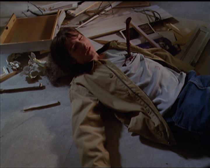 Charmed-Online-dot-net_5x05WitchesInTights1629.jpg