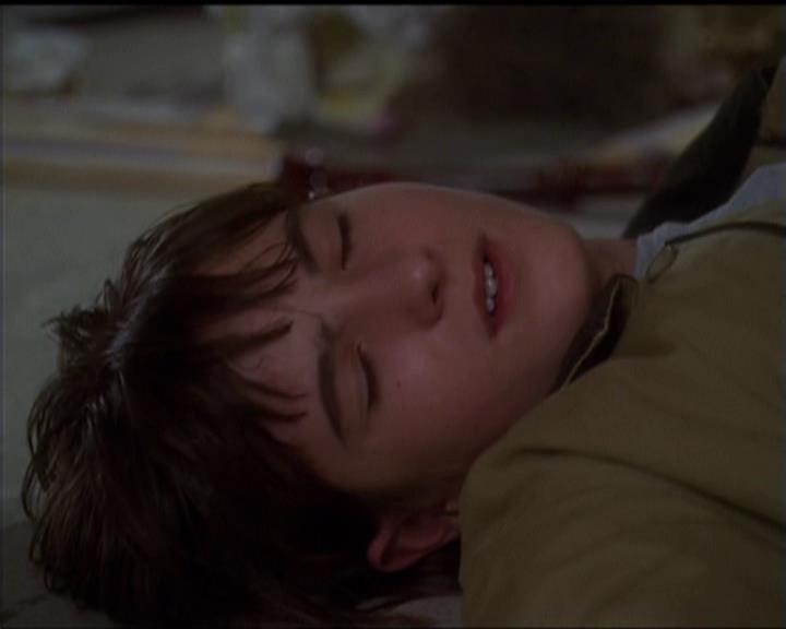 Charmed-Online-dot-net_5x05WitchesInTights1665.jpg