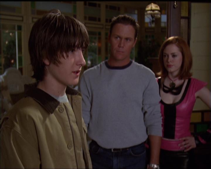 Charmed-Online-dot-net_5x05WitchesInTights1677.jpg