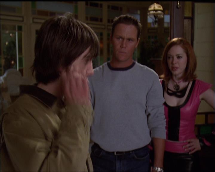 Charmed-Online-dot-net_5x05WitchesInTights1679.jpg