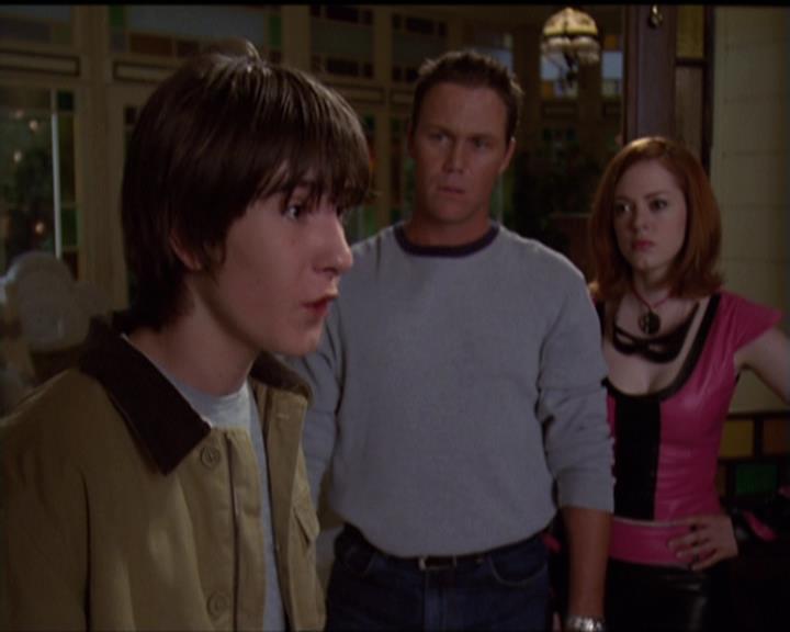 Charmed-Online-dot-net_5x05WitchesInTights1690.jpg