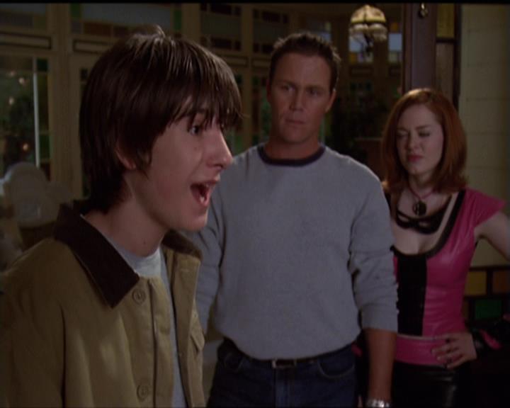 Charmed-Online-dot-net_5x05WitchesInTights1692.jpg