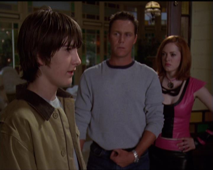 Charmed-Online-dot-net_5x05WitchesInTights1727.jpg