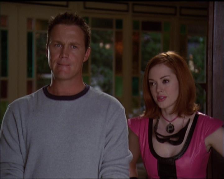 Charmed-Online-dot-net_5x05WitchesInTights1756.jpg