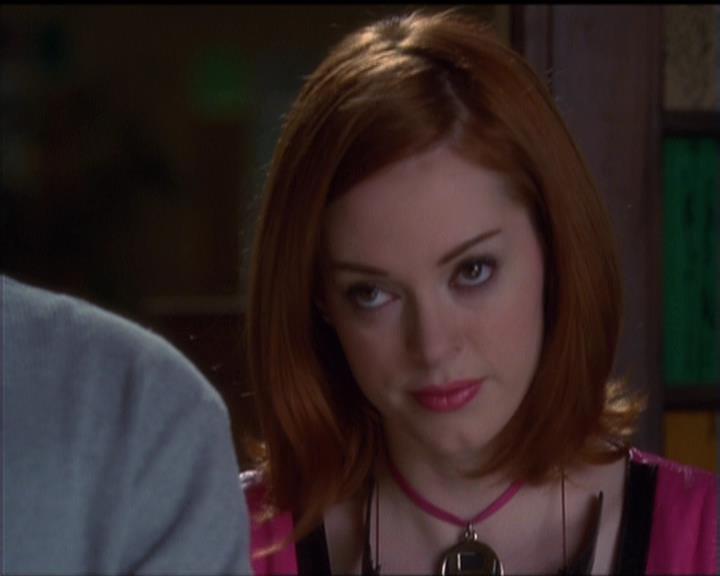 Charmed-Online-dot-net_5x05WitchesInTights1774.jpg
