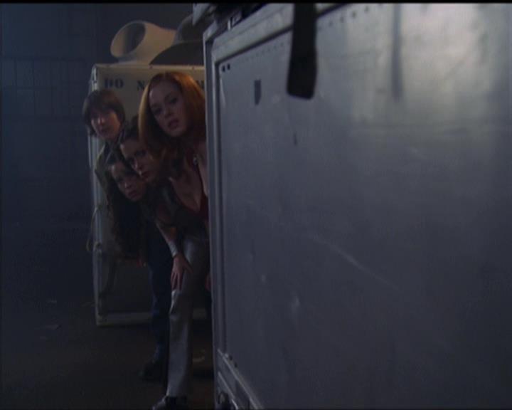 Charmed-Online-dot-net_5x05WitchesInTights1786.jpg