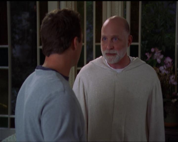 Charmed-Online-dot-net_5x05WitchesInTights1816.jpg
