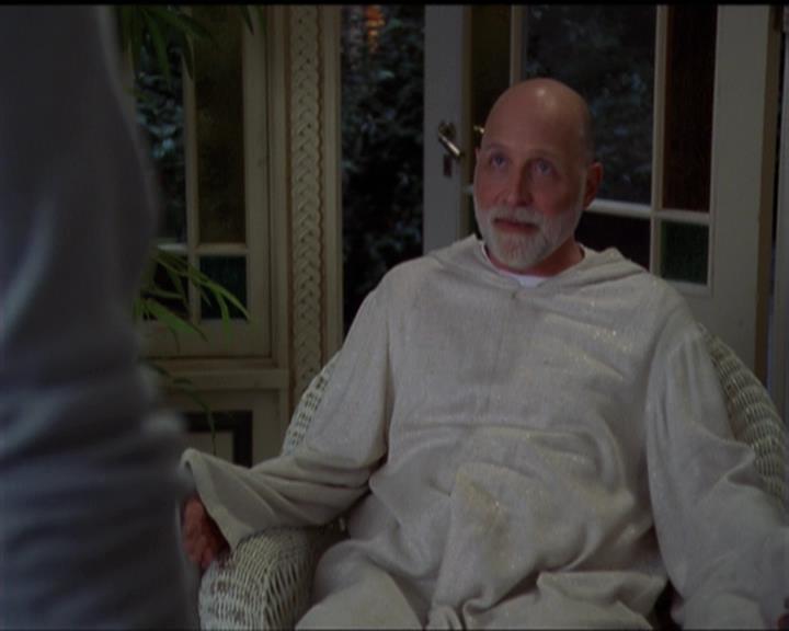 Charmed-Online-dot-net_5x05WitchesInTights1843.jpg