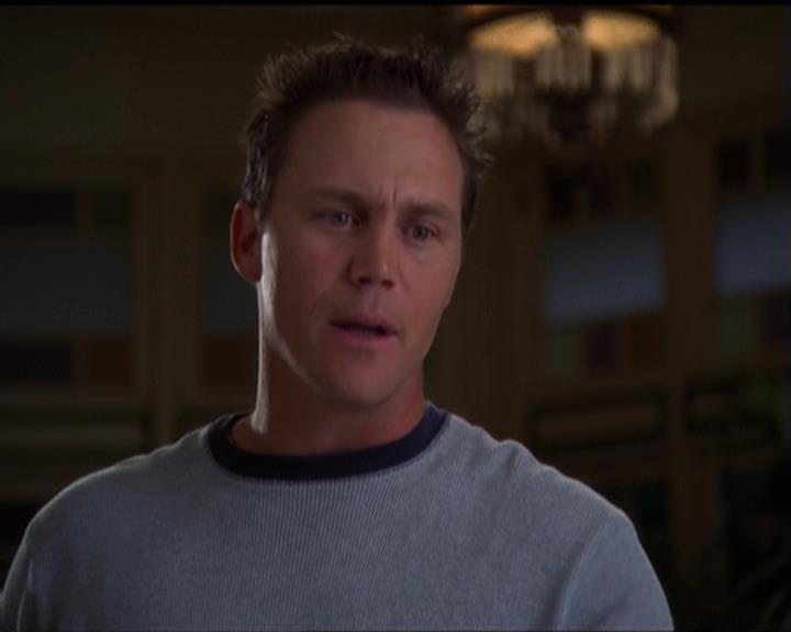 Charmed-Online-dot-net_5x05WitchesInTights1845.jpg