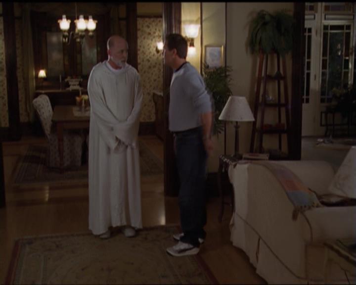 Charmed-Online-dot-net_5x05WitchesInTights2084.jpg