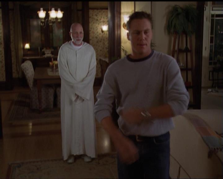 Charmed-Online-dot-net_5x05WitchesInTights2088.jpg