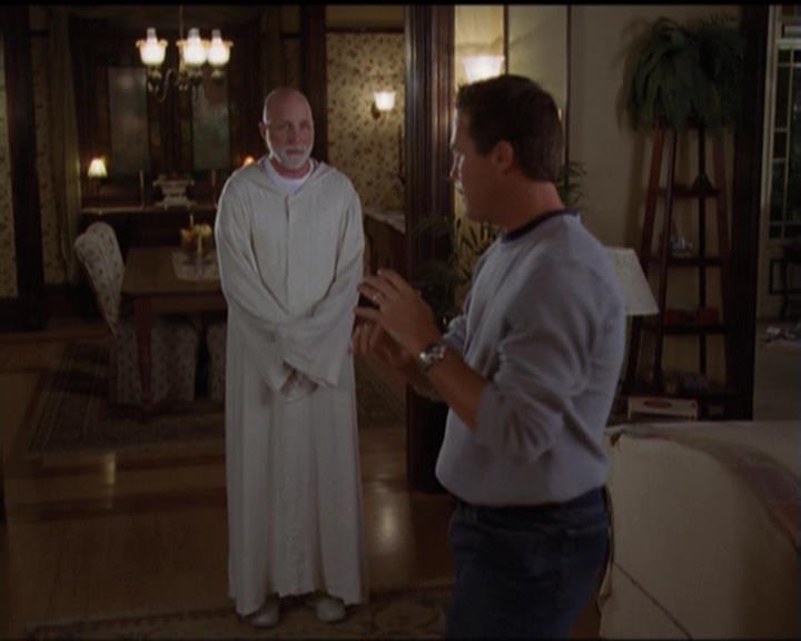 Charmed-Online-dot-net_5x05WitchesInTights2091.jpg
