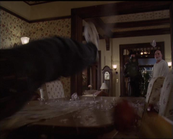 Charmed-Online-dot-net_5x05WitchesInTights2102.jpg