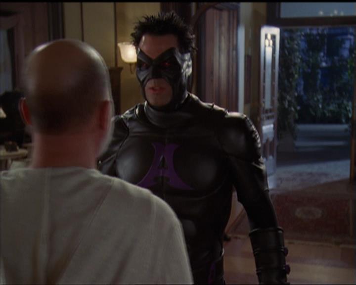 Charmed-Online-dot-net_5x05WitchesInTights2106.jpg