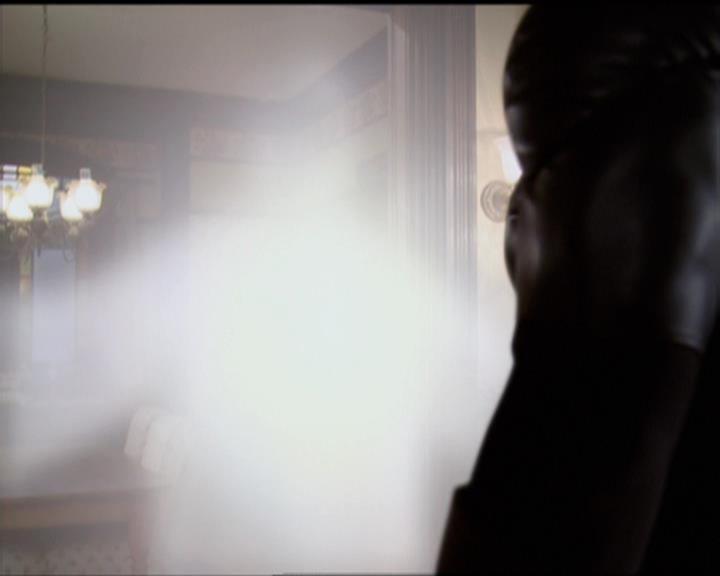 Charmed-Online-dot-net_5x05WitchesInTights2118.jpg
