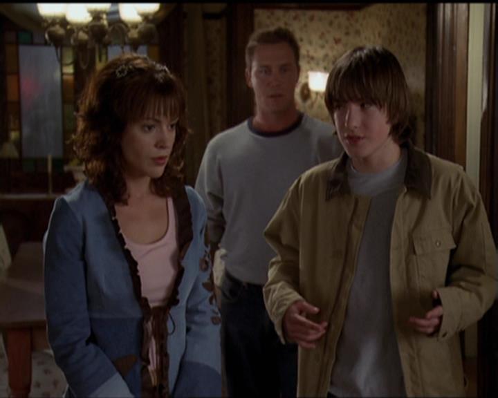 Charmed-Online-dot-net_5x05WitchesInTights2166.jpg