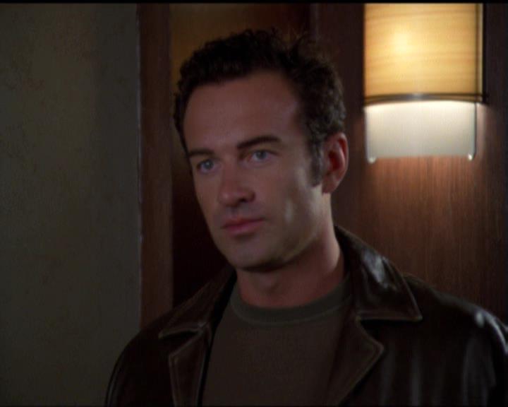 Charmed-Online-dot-net_5x05WitchesInTights2213.jpg