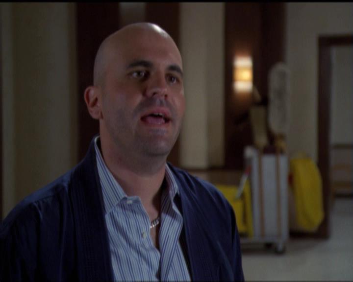 Charmed-Online-dot-net_5x05WitchesInTights2216.jpg