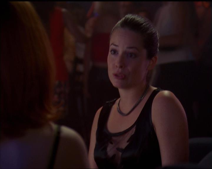 Charmed-Online-dot-net_5x05WitchesInTights2284.jpg