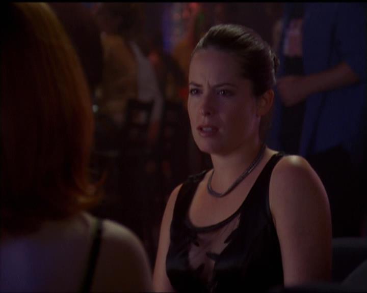 Charmed-Online-dot-net_5x05WitchesInTights2291.jpg