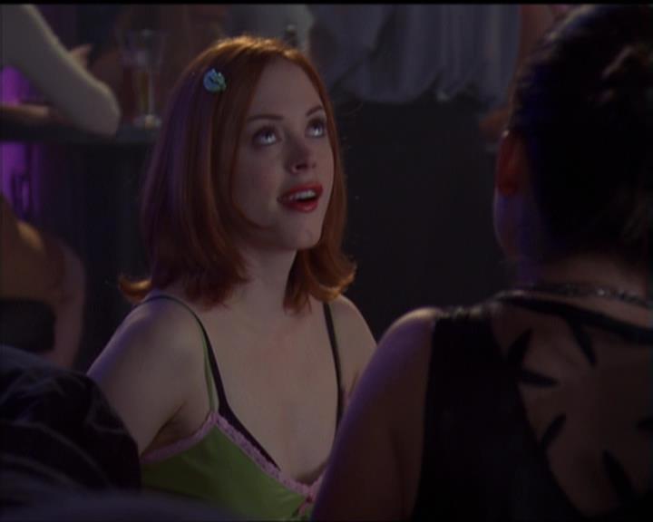 Charmed-Online-dot-net_5x05WitchesInTights2302.jpg
