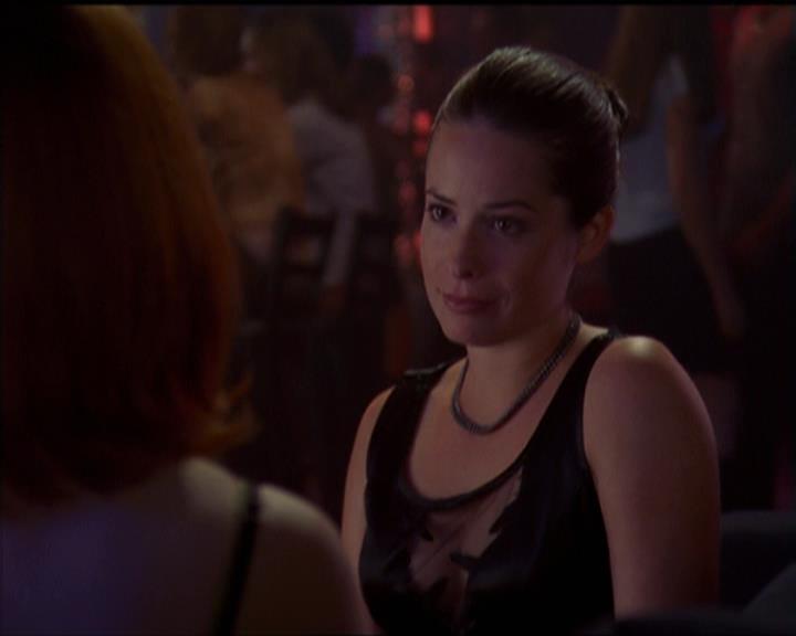 Charmed-Online-dot-net_5x05WitchesInTights2321.jpg