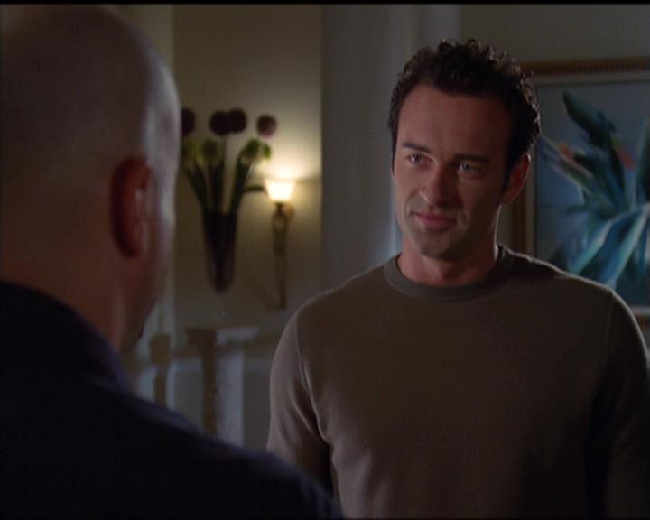 Charmed-Online-dot-net_5x05WitchesInTights2375.jpg