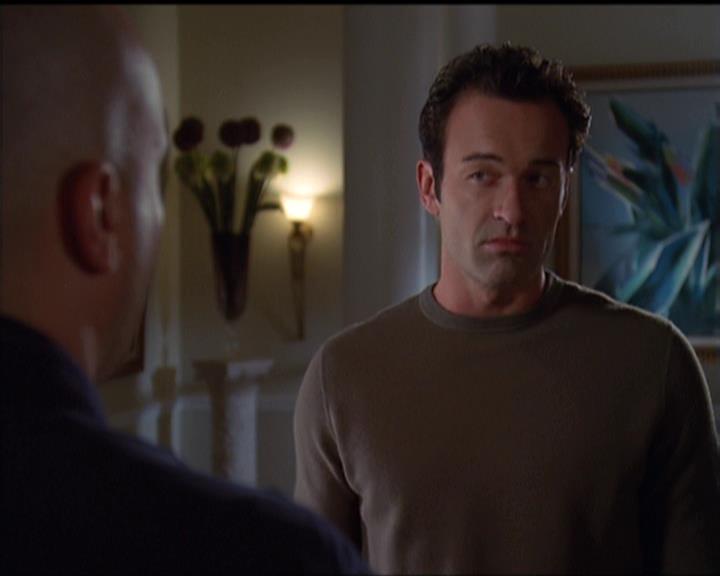Charmed-Online-dot-net_5x05WitchesInTights2388.jpg