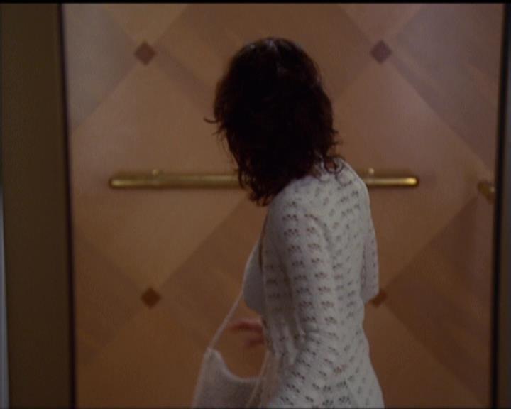 Charmed-Online-dot-net_5x05WitchesInTights2426.jpg