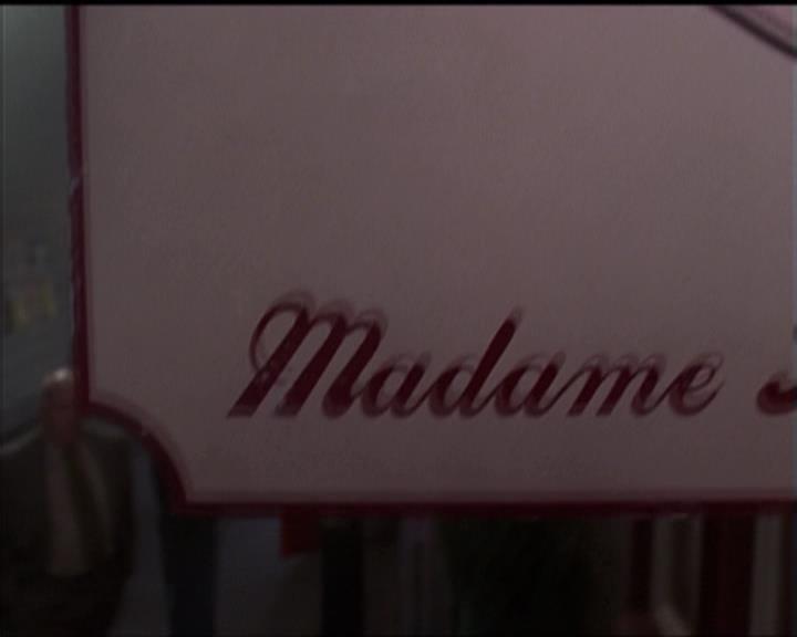 Charmed-Online-dot-net_5x06TheEyesHaveIt0003.jpg