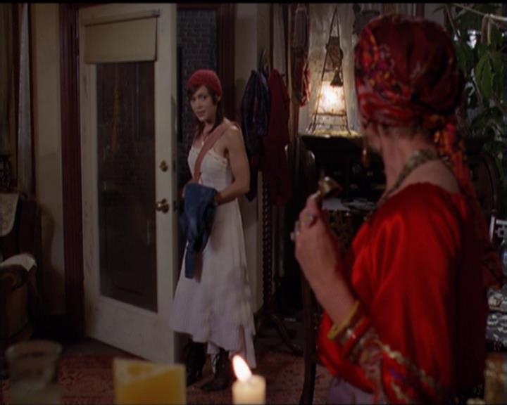 Charmed-Online-dot-net_5x06TheEyesHaveIt0024.jpg