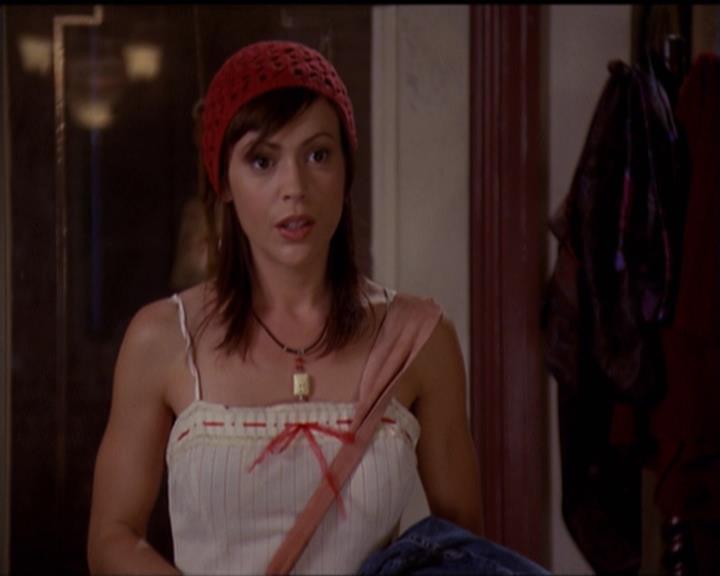 Charmed-Online-dot-net_5x06TheEyesHaveIt0030.jpg