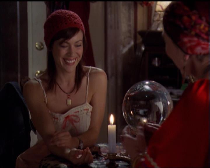 Charmed-Online-dot-net_5x06TheEyesHaveIt0060.jpg