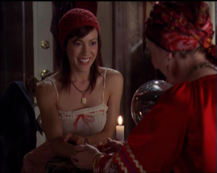 Charmed-Online-dot-net_5x06TheEyesHaveIt0061.jpg