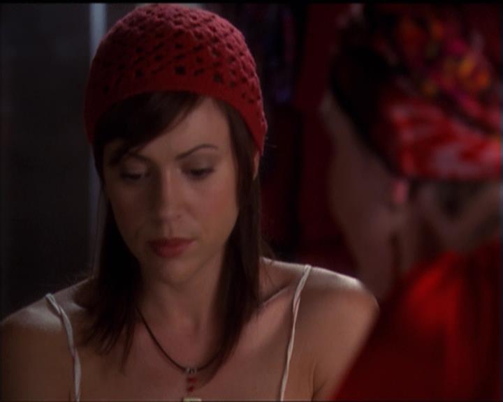 Charmed-Online-dot-net_5x06TheEyesHaveIt0083.jpg